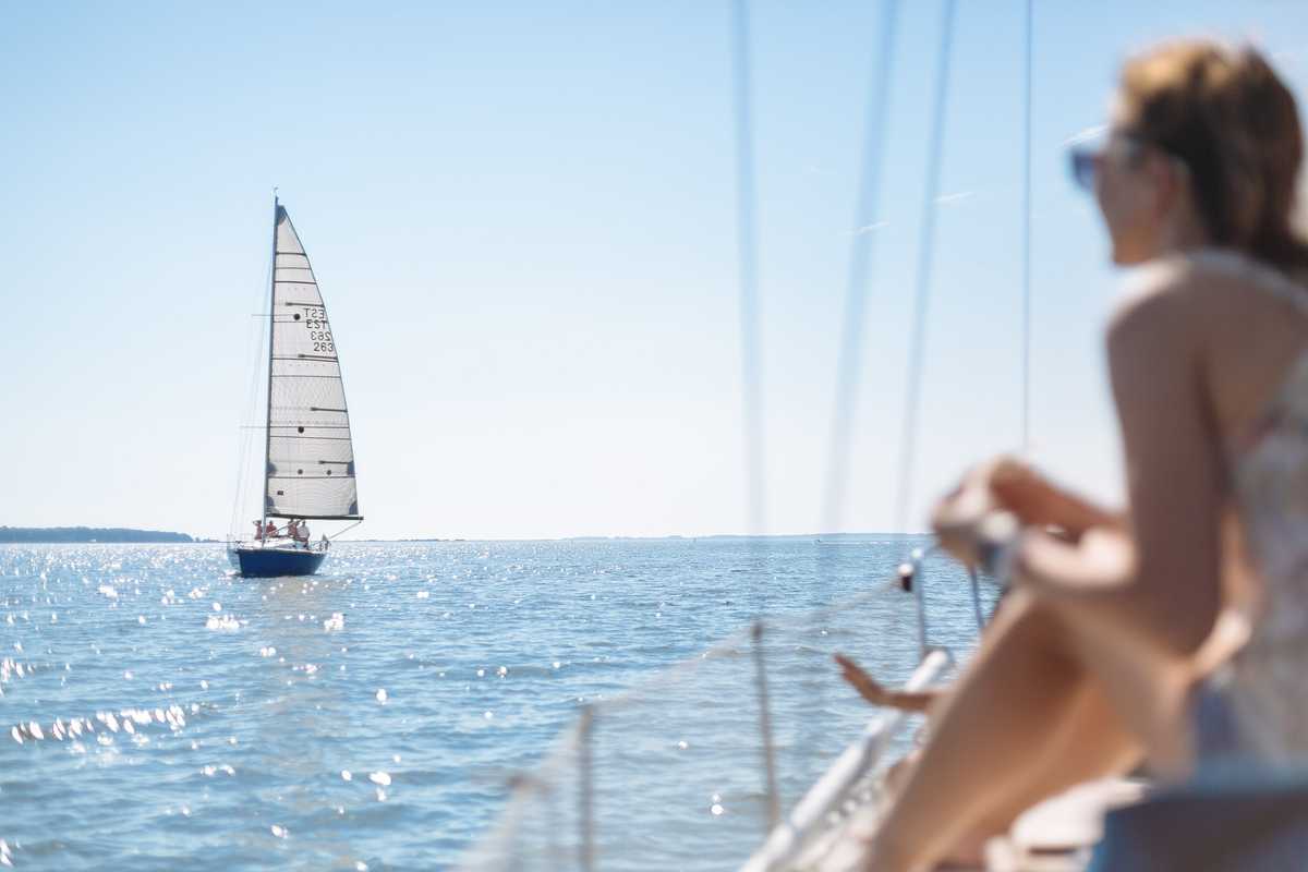 happy sailors